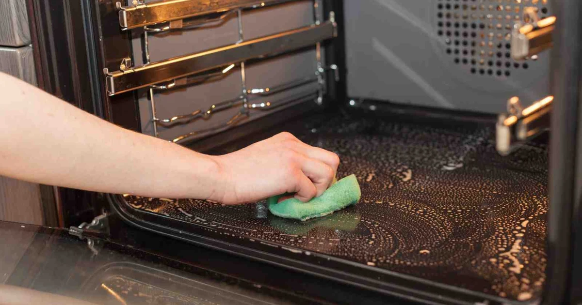 How To Clean The Worst Oven?